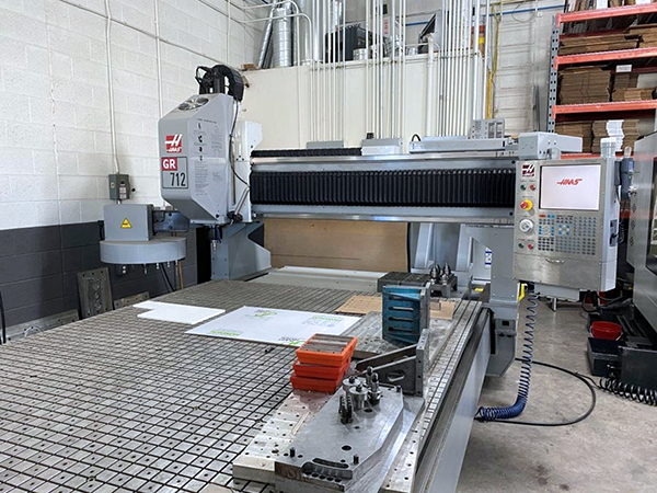 Haas GR-712 2009 1