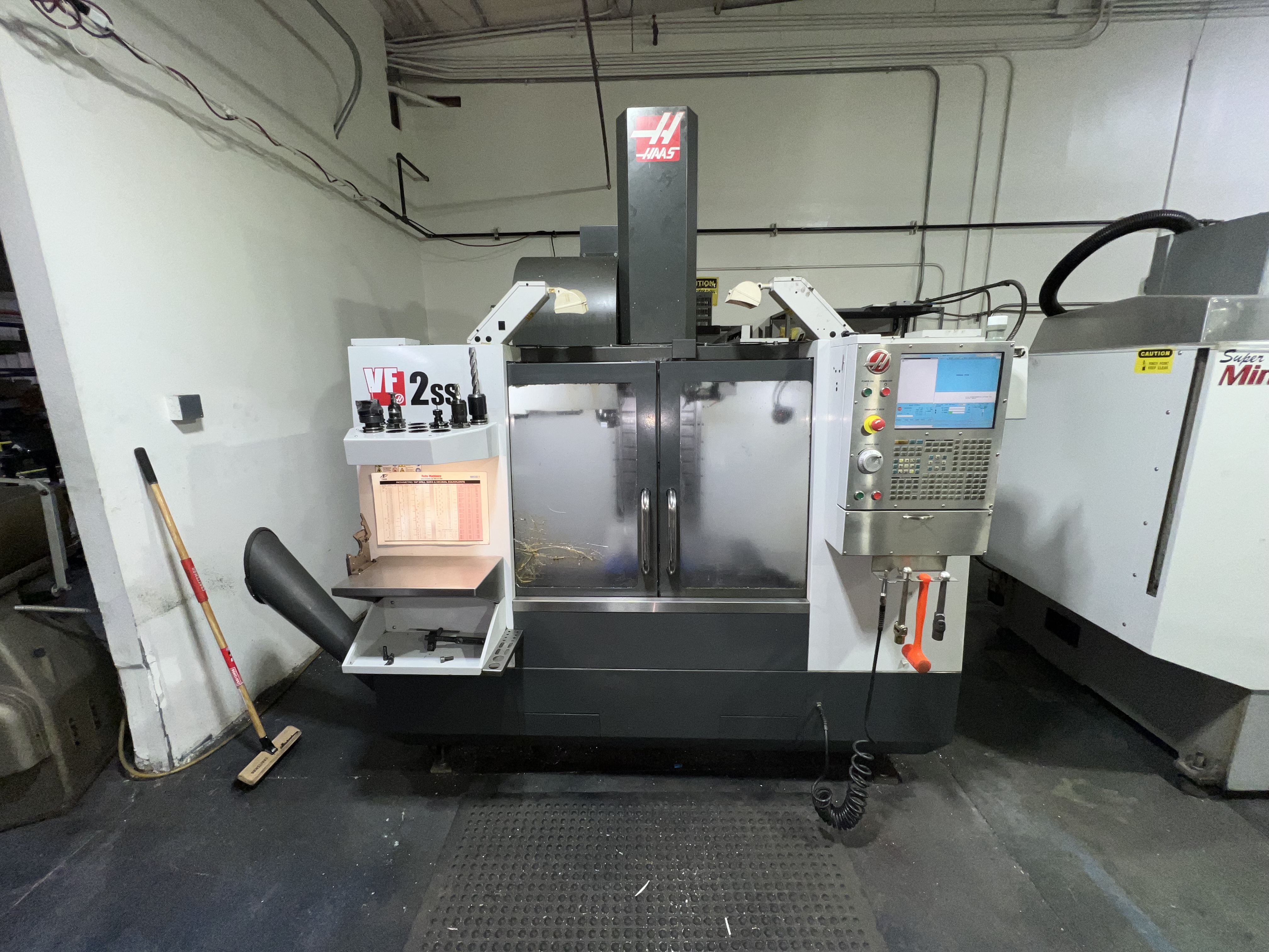 Haas VF-2SS 2010 1